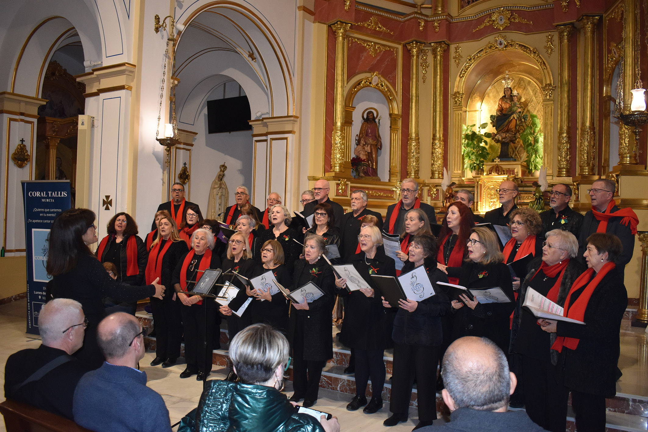 La Coral Ménade vuelve un año más a dar emoción a la Navidad torreña con su concierto de Navidad