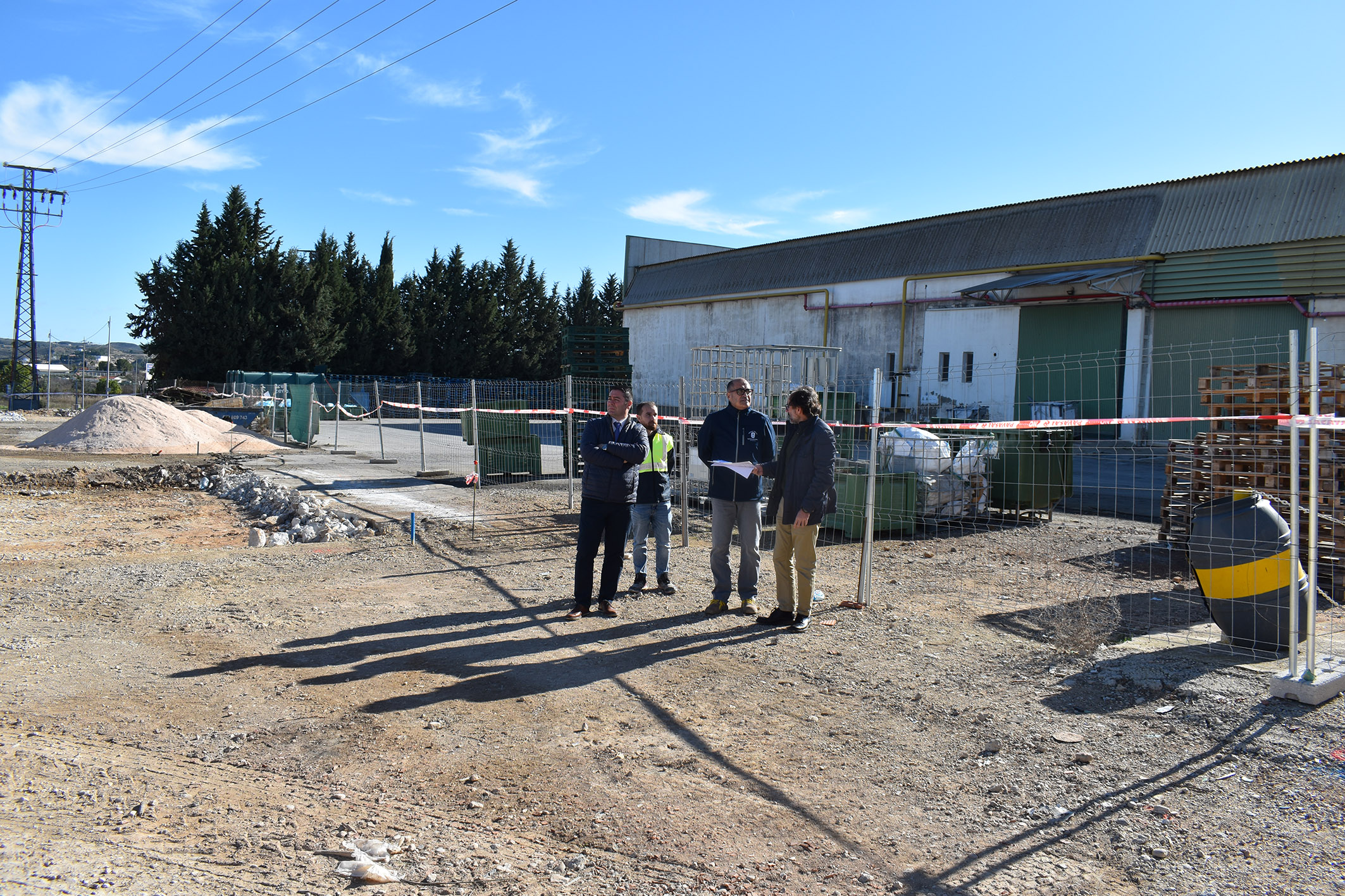 Comienzan las obras para dar continuidad a la calle Barcelona junto al colegio Joaquín Cantero y a Golden Foods