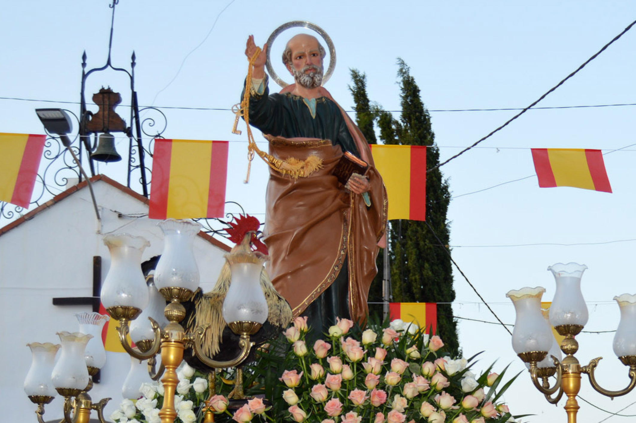 Las fiestas patronales de San Pedro llenarán un año más el barrio de tradición y convivencia 