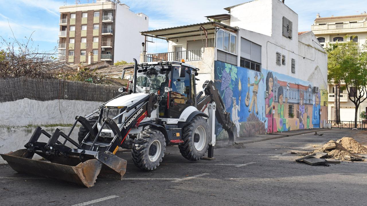 Comienzan las obras de mejora de accesibilidad y ordenación del tráfico en la explanada Maestro Ángel Palazón