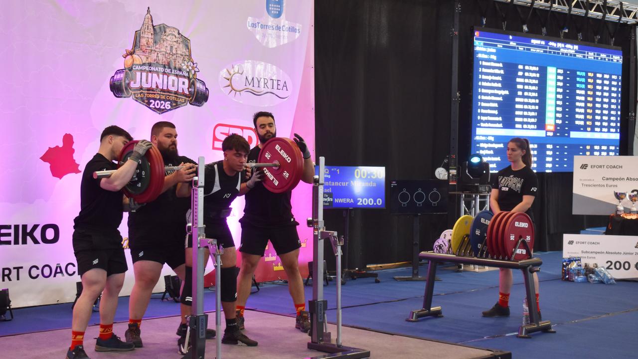 Las Torres de Cotillas disfruta de un emocionante campeonato de España junior de powerlifting.