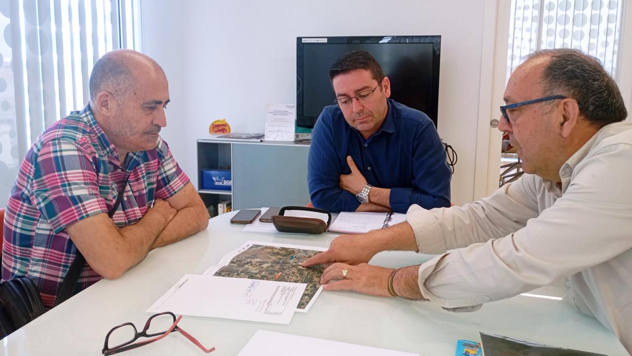 El alcalde Noguera se reúne con el pedáneo de San Pedro para valorar las necesidades de la pedanía