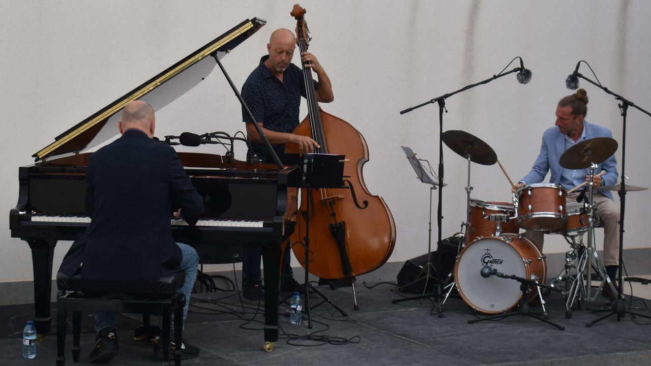 El italiano Daniele Gorgone da brillo al Cotijazz 2026 con un concierto íntimo y enérgico