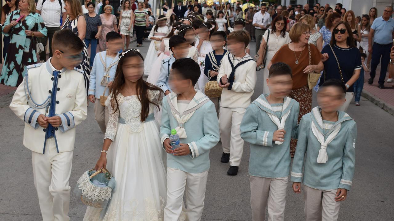 La procesión del Corpus Christi recorre un año más las calles de Las Torres de Cotillas