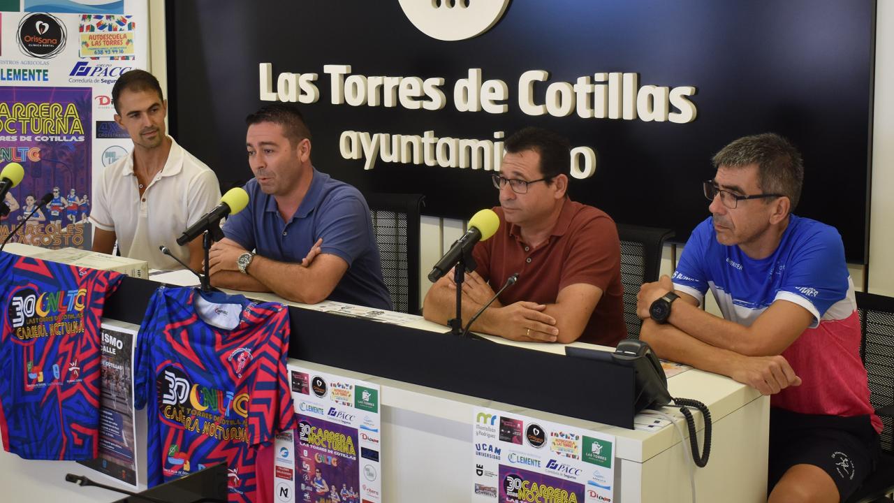 Las fiestas torreñas se citan con su tradicional Carrera Nocturna, que cumple su 30ª edición