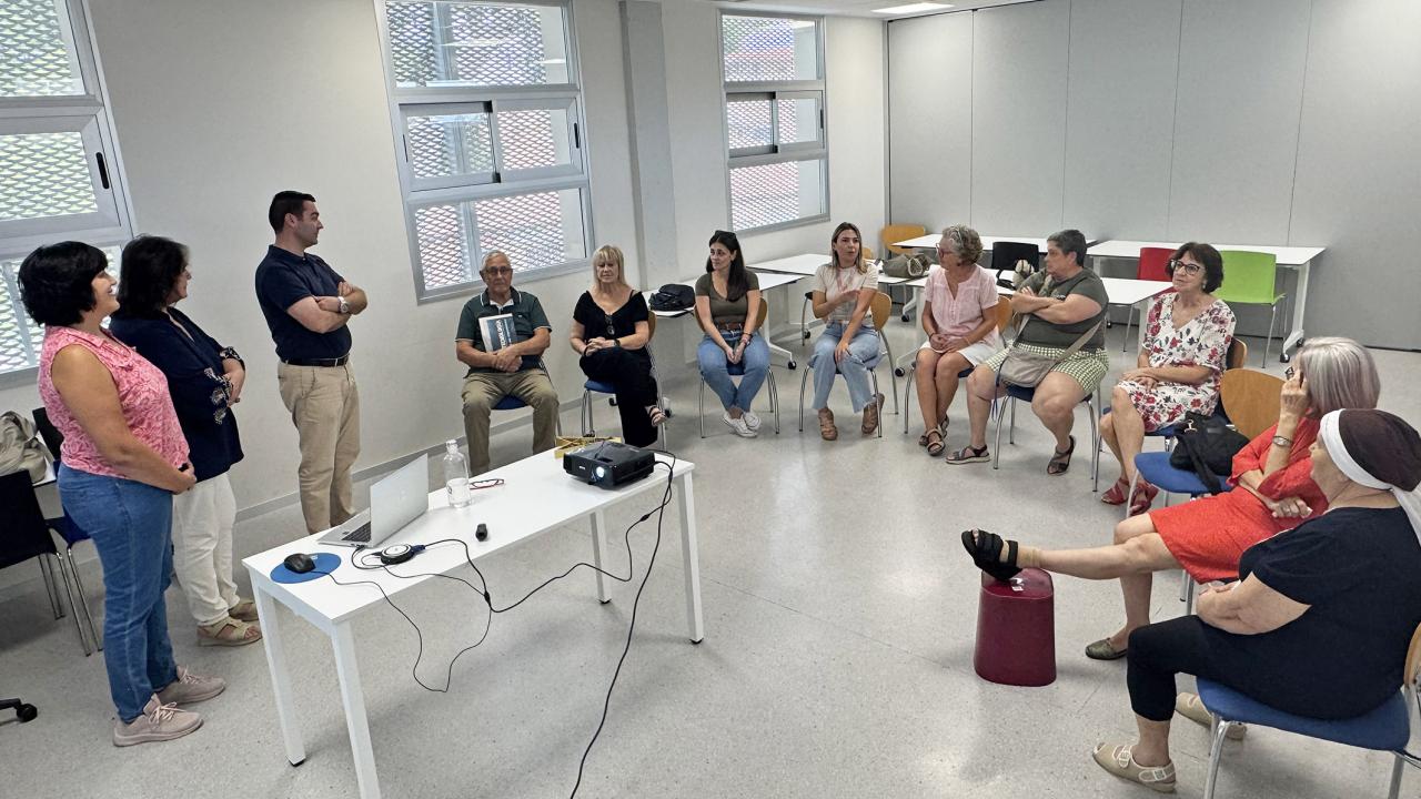 El voluntariado torreño participa en un taller formativo de conocimiento y cuidado propio