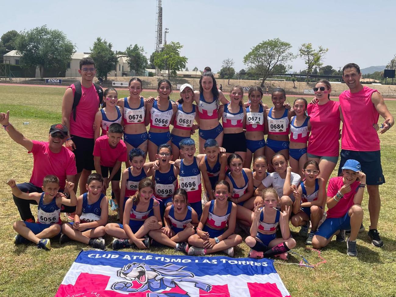 El CA Las Torres se cuelga dos platas en el campeonato regional de clubes de categorías menores