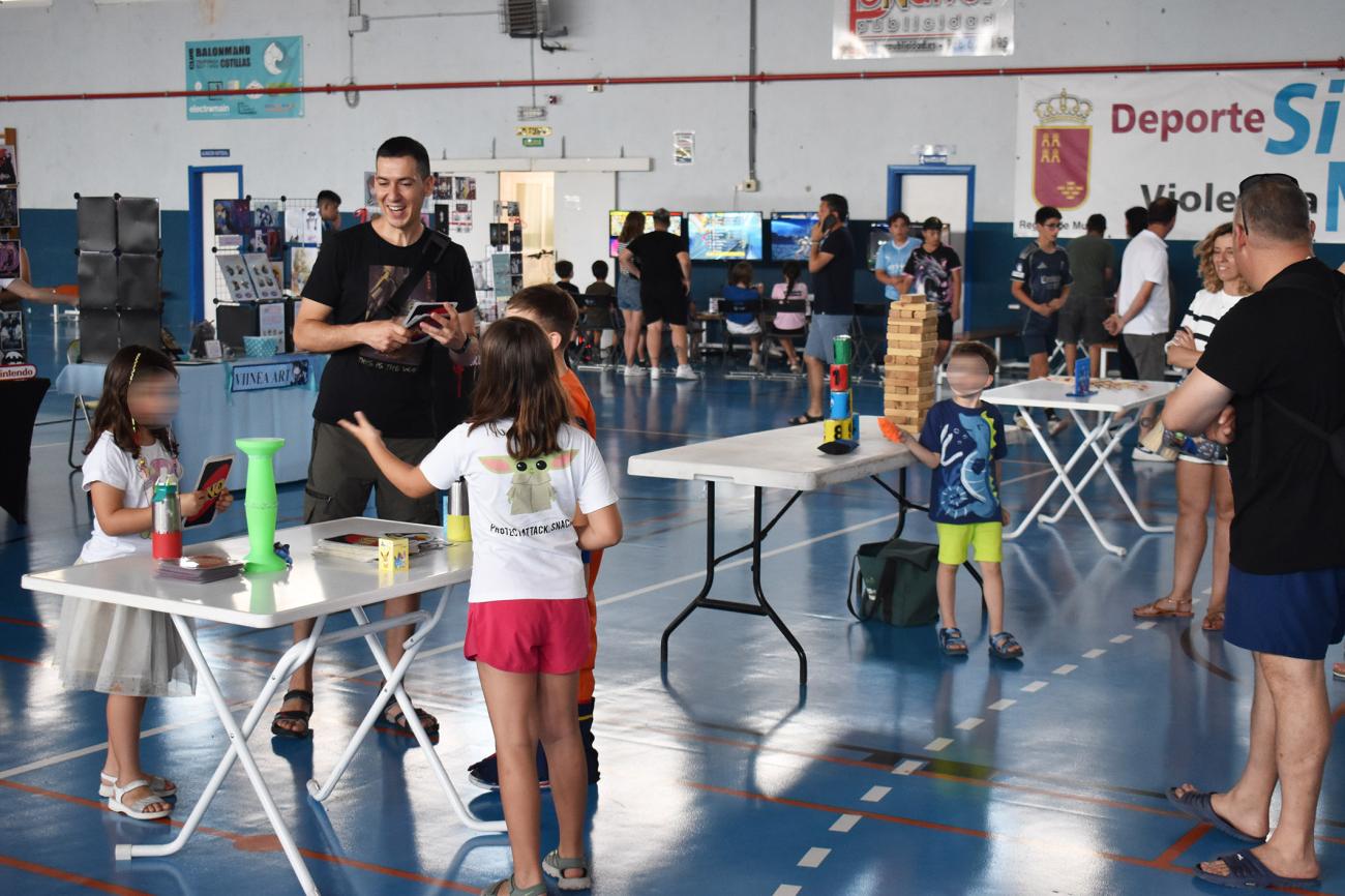 Las Torres de Cotillas se transforma en un animado espacio de cultura alternativa
