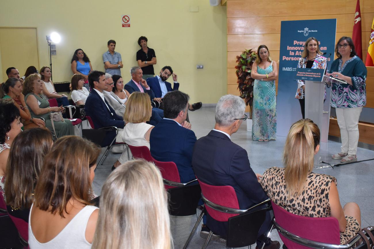Un proyecto municipal creará espacios de encuentro y aprendizaje para los mayores más vulnerables
