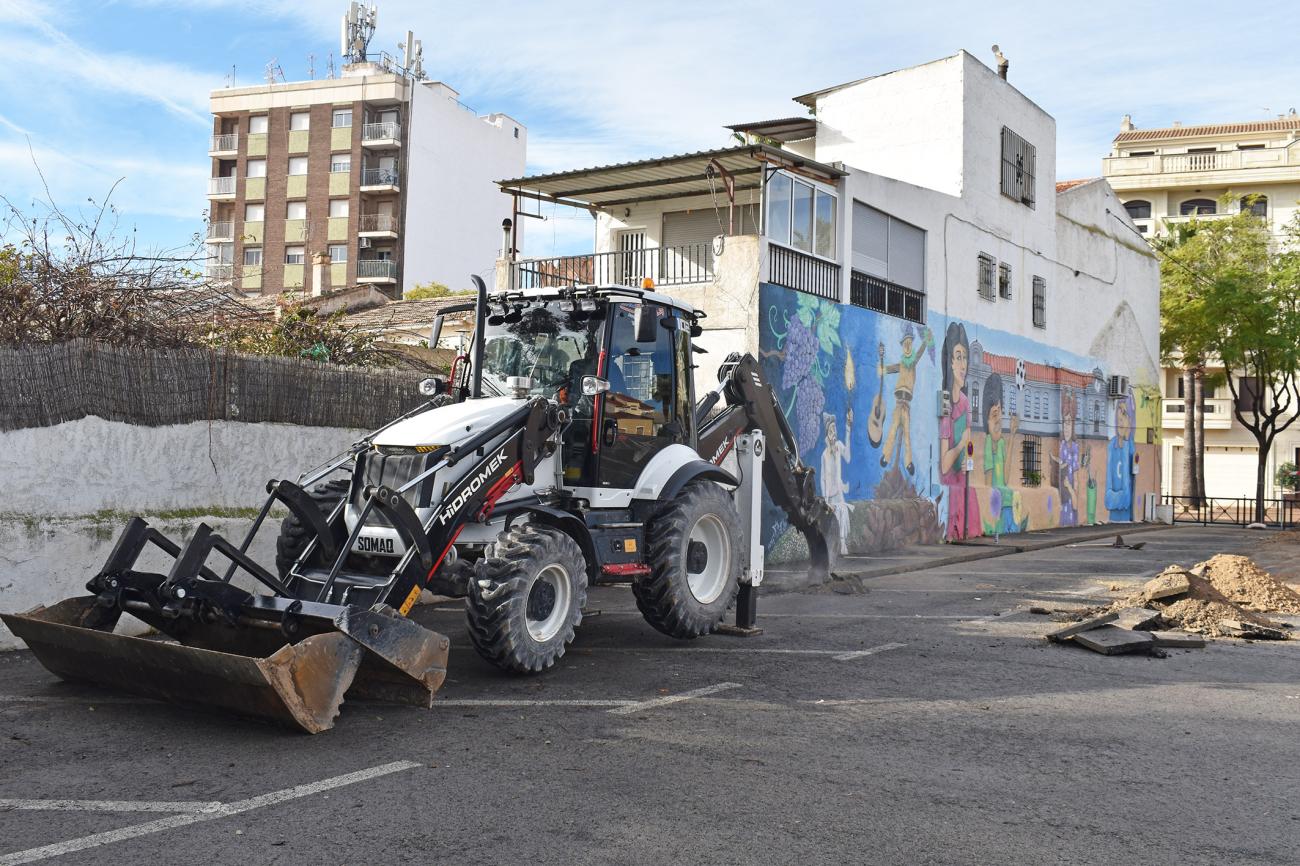 Comienzan las obras de mejora de accesibilidad y ordenación del tráfico en la explanada Maestro Ángel Palazón