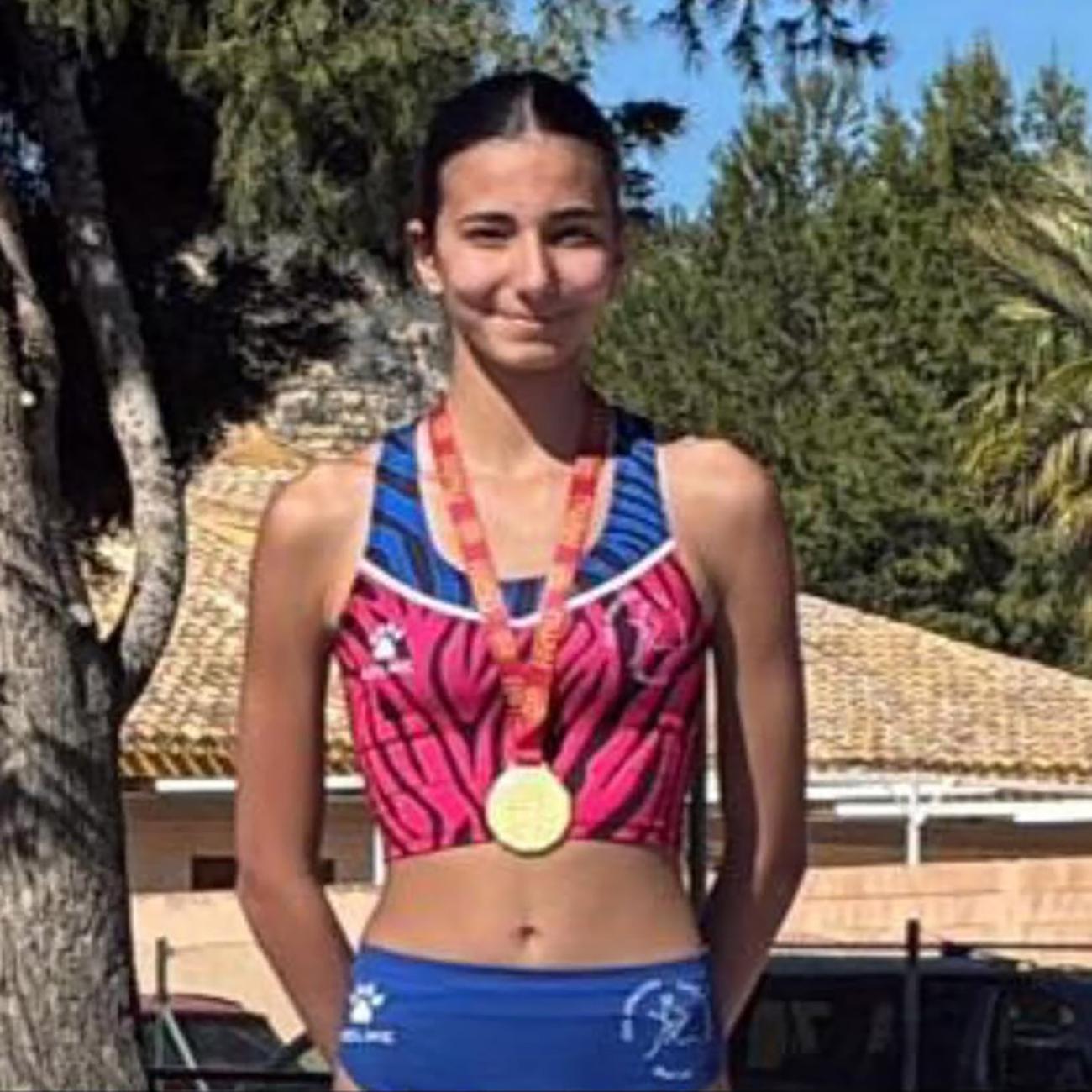 Carmen Martínez participará en el campeonato de España sub-16 en salto de altura