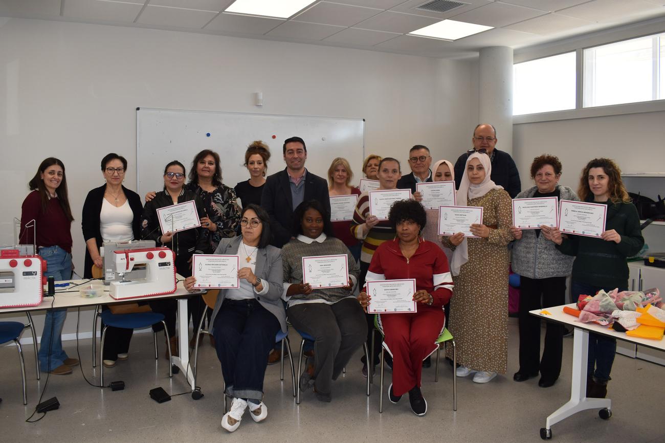 Concluye un curso de patronaje y costura para personas en situación de vulnerabilidad social