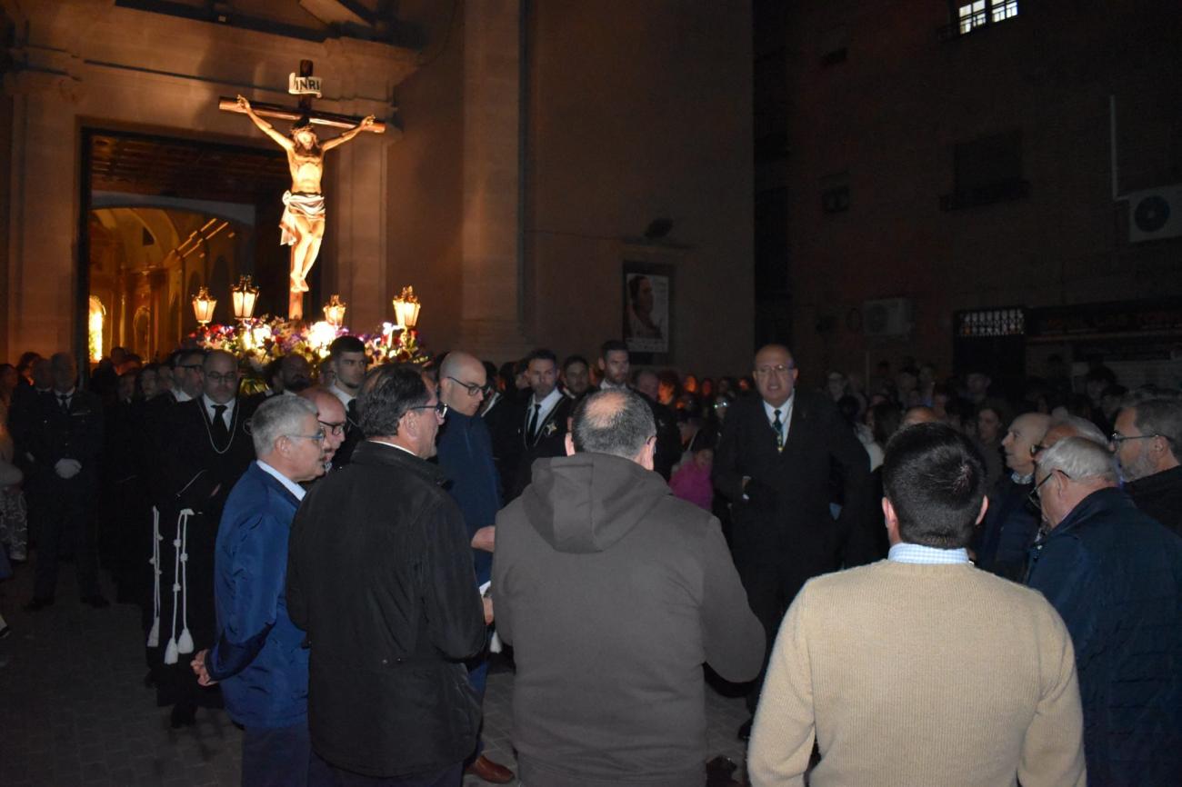 La procesión del Silencio llena de recogimiento la Semana Santa torreña 