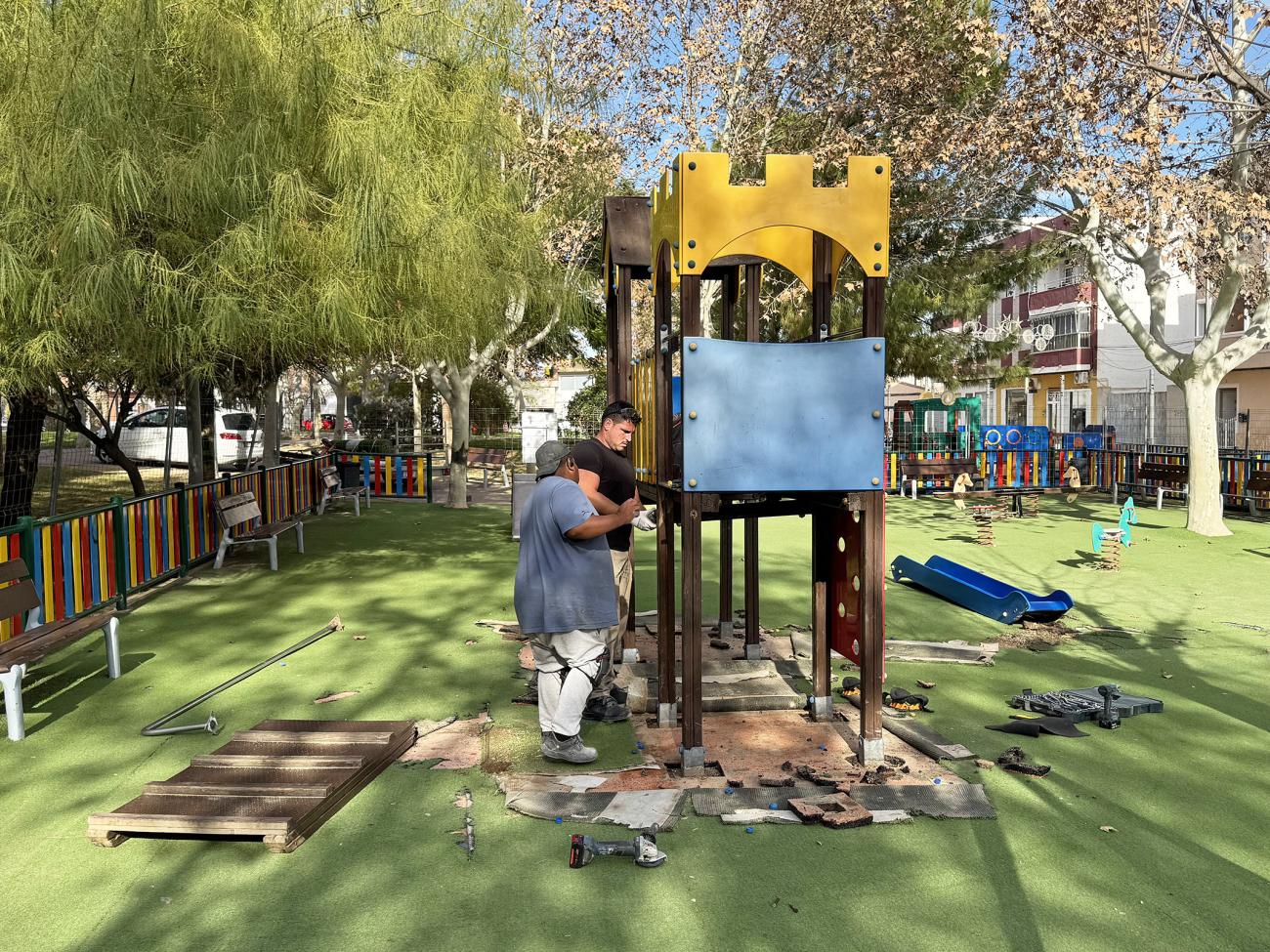 Cerca de un millón de euros para la remodelación y mejora de 11 parques infantiles con el plan “Las Torres NEB” de la EDIL